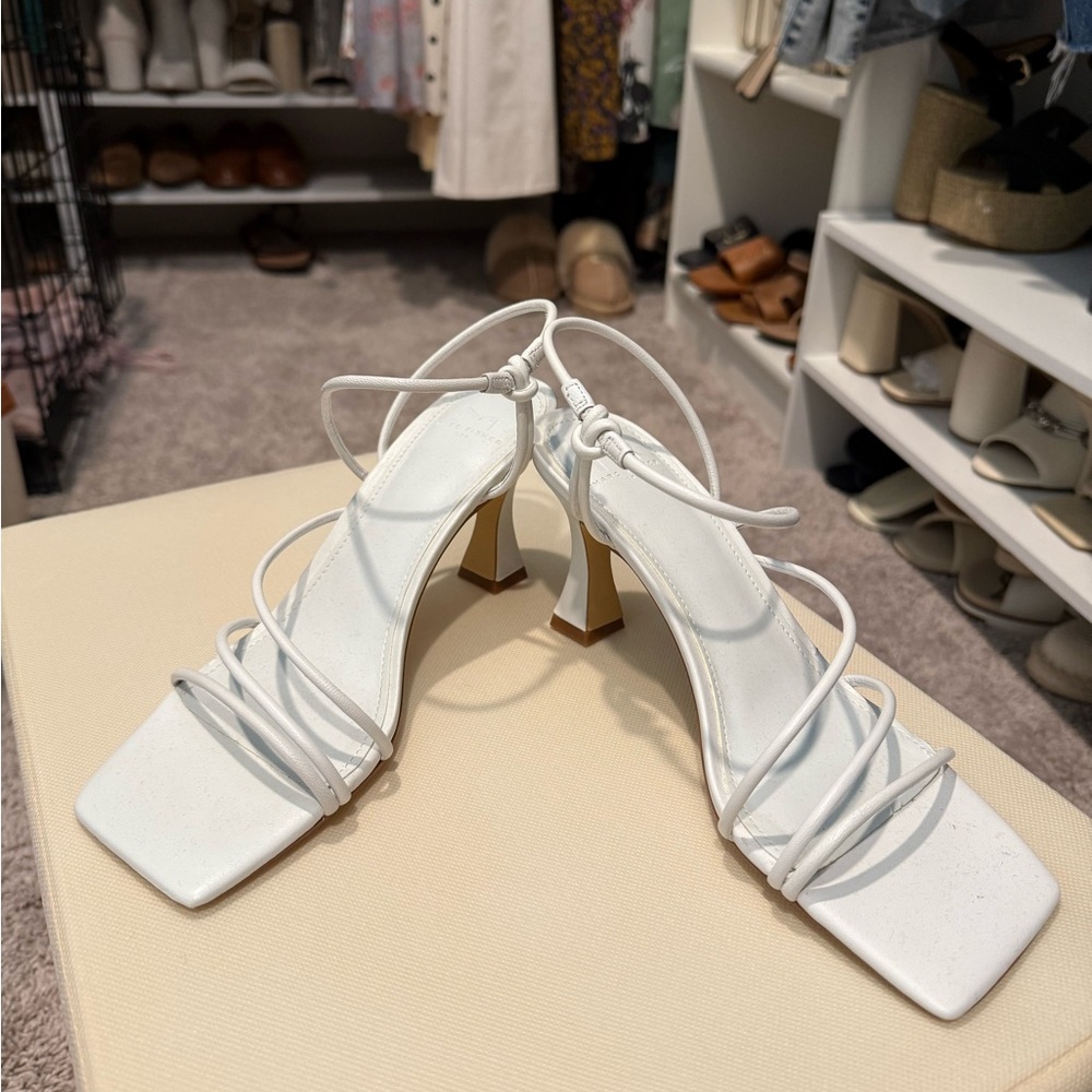 Marc Fisher White Square Toe Mid Heels, Size 7.5